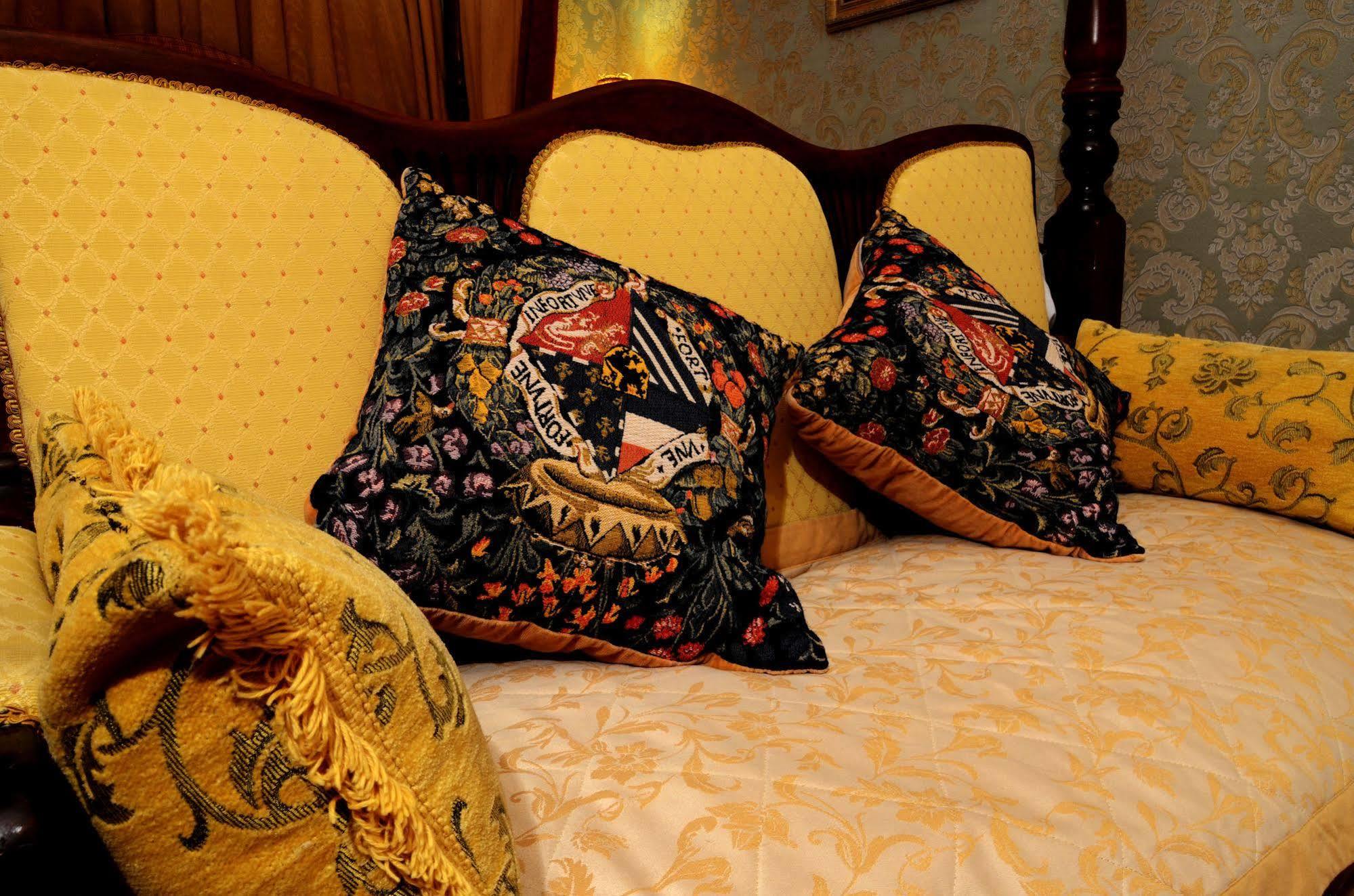 Butlers Townhouse Hotel Дъблин Екстериор снимка
