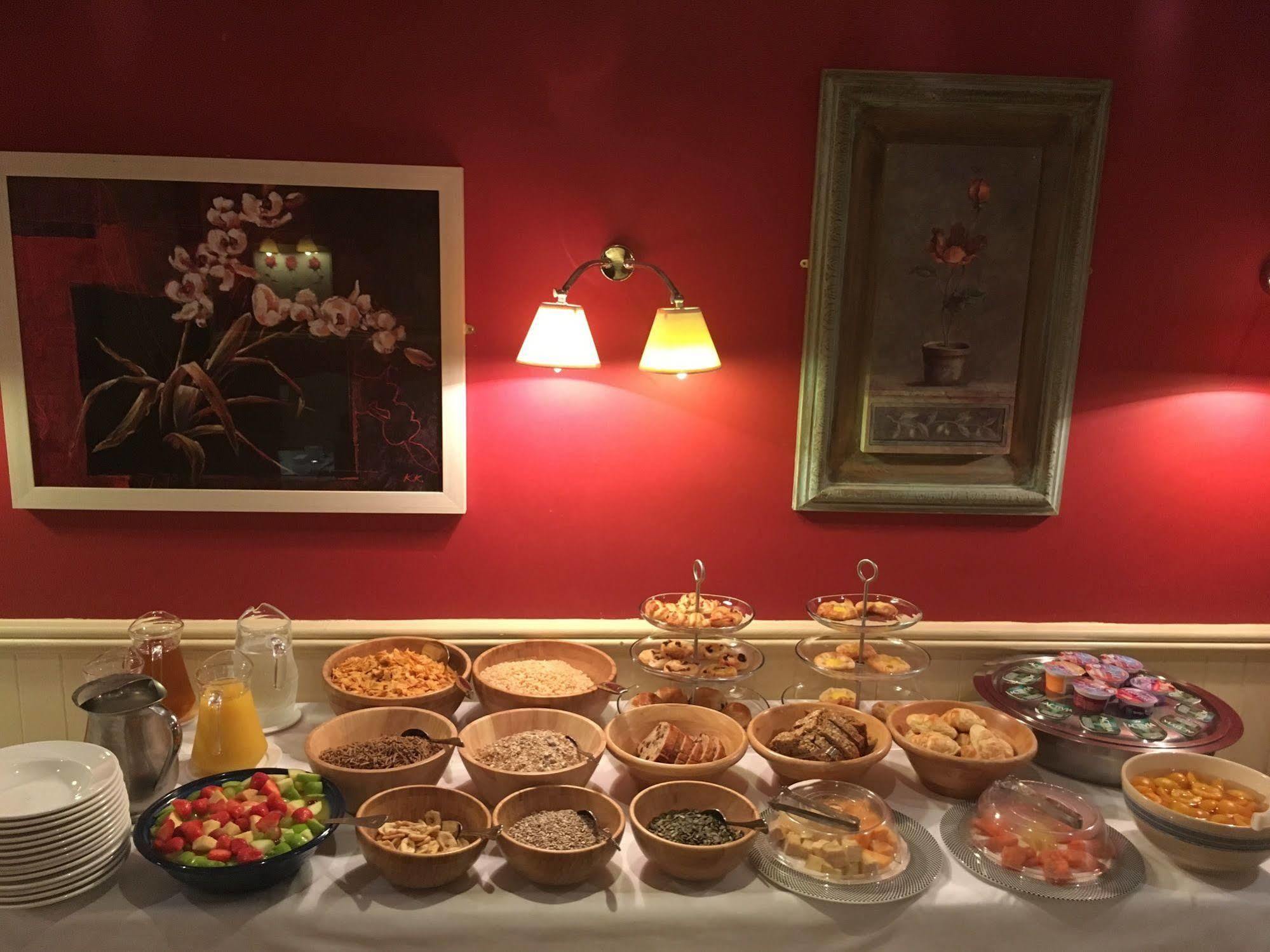 Butlers Townhouse Hotel Дъблин Екстериор снимка