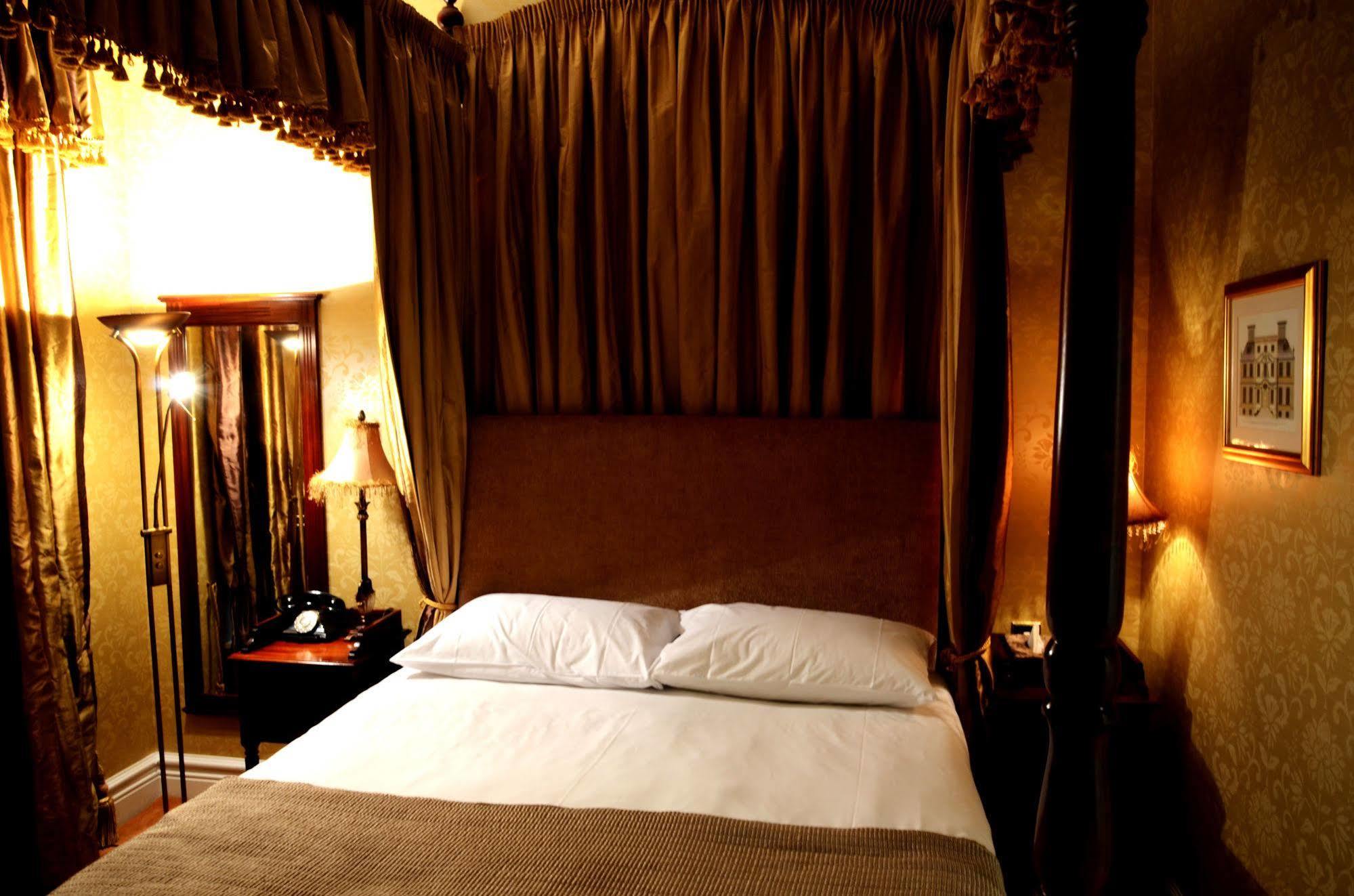 Butlers Townhouse Hotel Дъблин Екстериор снимка