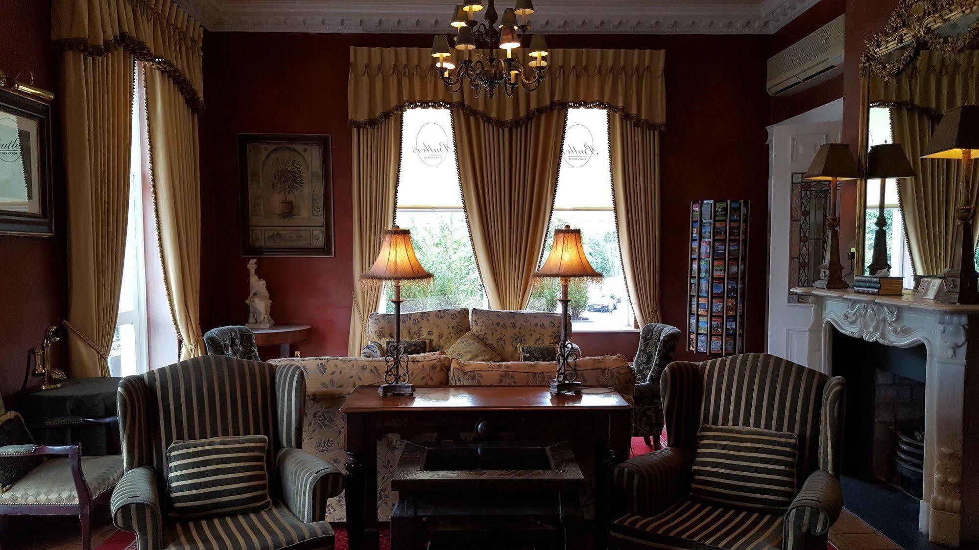 Butlers Townhouse Hotel Дъблин Екстериор снимка